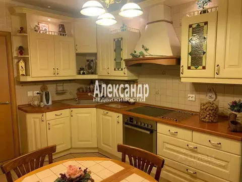 2-к кв. Санкт-Петербург Сиреневый бул., 23к1 (60.0 м)