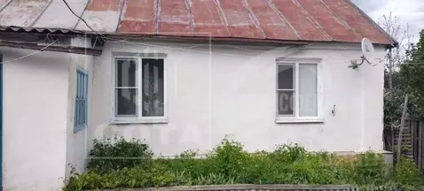 Дом в Воронежская область, Панинский район, Октябрьское с/пос, пос. ...