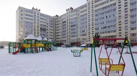 2-к кв. Омская область, Омск Заозерная ул., 21 (60.1 м)