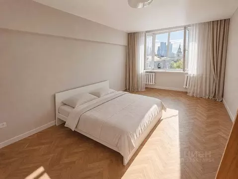 2-к кв. Москва Новинский бул., 15 (53.0 м)