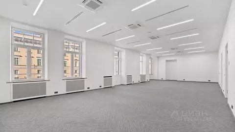 Офис в Санкт-Петербург наб. Реки Мойки, 36 (243 м)