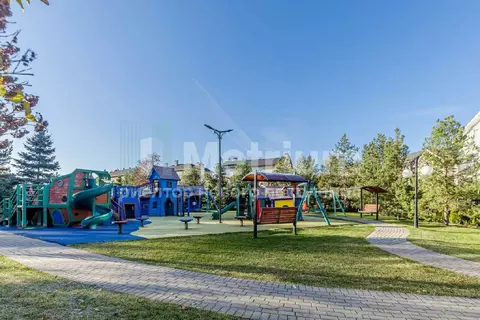 Продается дом в пос. Вешки