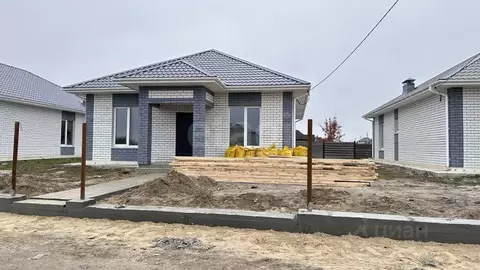 Дом в Тюменская область, Тюмень Славянский двор кп, проезд Каменский ...