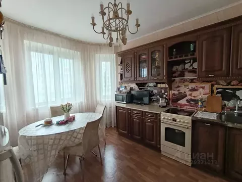 2-к кв. Курская область, Курск просп. Вячеслава Клыкова, 56 (58.4 м)