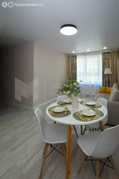 2-комнатная квартира: Тюмень, улица Александра Звягина, 12 (57.94 м)
