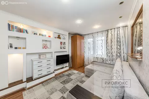 1-комнатная квартира: Челябинск, улица Молодогвардейцев, 70А (30 м)