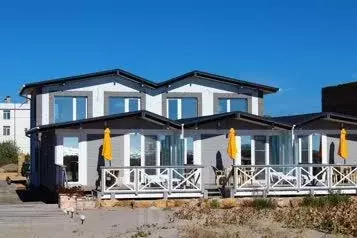 Дом в Крым, Сакский район, Штормовское с/пос, с. Поповка  (40 м)