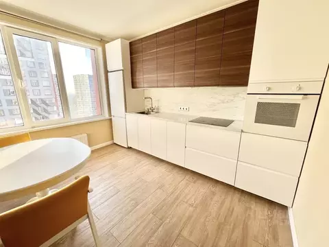 2-к кв. Московская область, Красногорск ул. Липовой Рощи, 1к2 (56.0 м)
