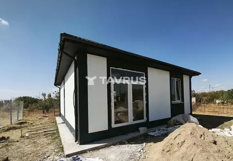 Дом в Крым, Симферопольский район, Б сектор 496 (70 м)