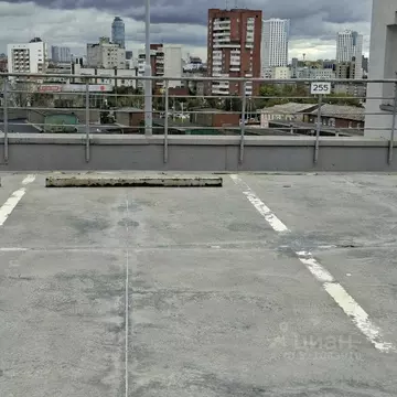 Гараж в Свердловская область, Екатеринбург пер. Трамвайный, 2к2 (15 м)