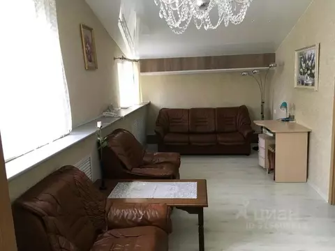 2-к кв. Коми, Ухта ул. 30 лет Октября, 27 (42.0 м)