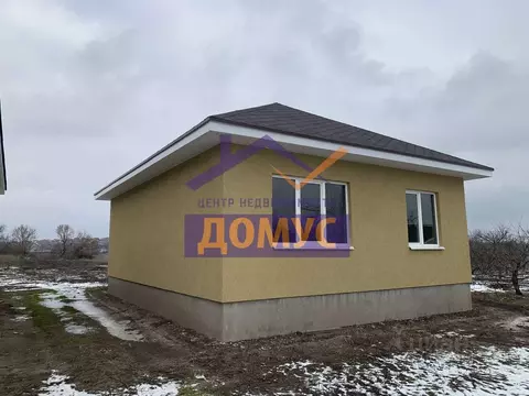 Дом в Белгородская область, Белгородский район, Никольское с/пос, с. ...