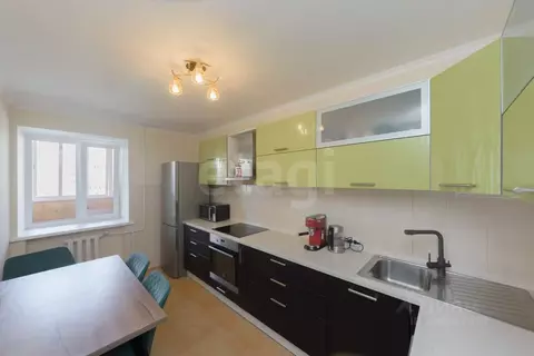 3-к кв. Тюменская область, Тюмень ул. Прокопия Артамонова, 9 (78.0 м)