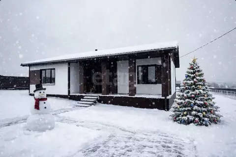 Дом в Белгородская область, Белгородский район, Головинское с/пос, с. ...