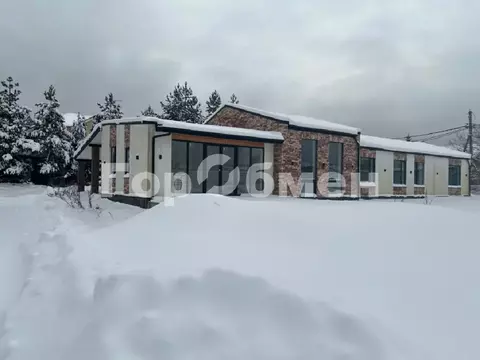 Продается дом в КП Петровский парк