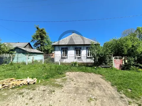 Дом в Краснодарский край, Апшеронский район, пос. Новые Поляны ул. ...