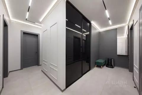 3-к кв. Санкт-Петербург ул. Малая Зеленина, 4 (92.8 м)