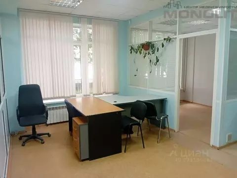 Офис в Свердловская область, Екатеринбург ул. Черняховского, 68 (35 м)