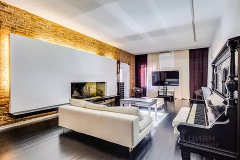 3-к кв. Санкт-Петербург Миллионная ул., 19 (157.1 м)