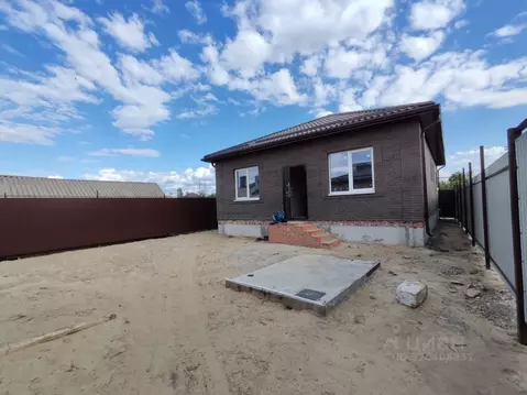 Дом в Ростовская область, Батайск Комсомольская ул., 10 (100 м)