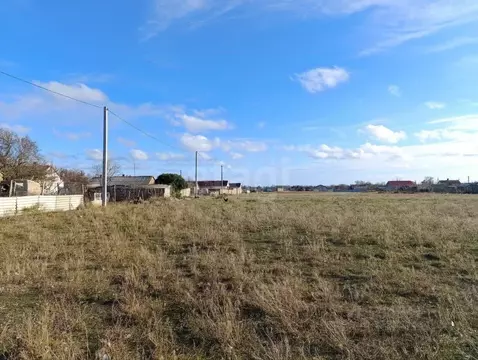 Участок в Крым, Черноморский район, Окуневское с/пос, с. Громово  ...