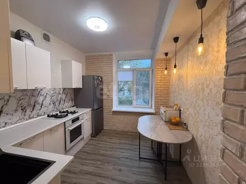 3-к кв. Челябинская область, Челябинск Часовая ул., 9 (70.9 м)