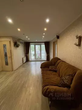 3-к кв. Хакасия, Абакан просп. Ленина, 100 (57.3 м)