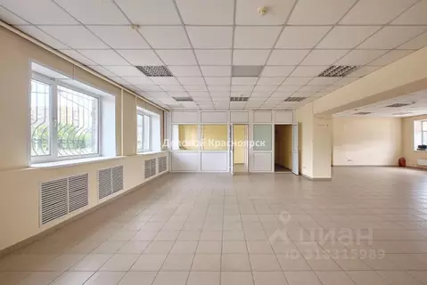 Помещение свободного назначения в Красноярский край, Красноярск ул. ...