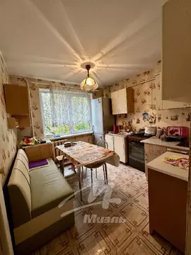 Продается 2-комнатная квартира