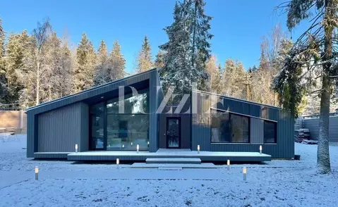 Дом в Ленинградская область, Выборгский район, Рощино пгт ул. Нахимова ...