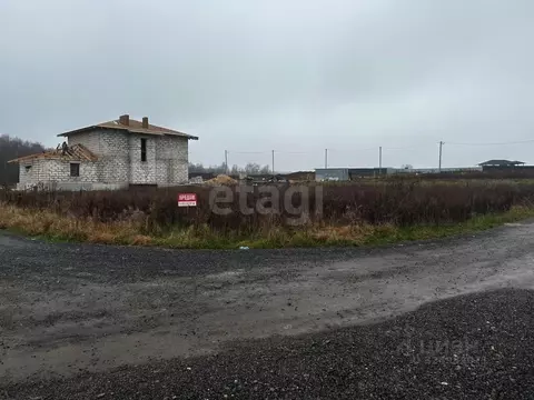 Участок в Калужская область, Совхоз Боровский с/пос, д. Уваровское  ...