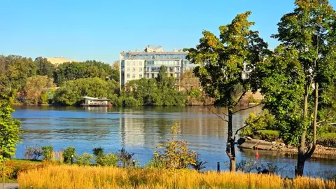 4-к кв. Санкт-Петербург Петровский просп., 11к3 (172.0 м)