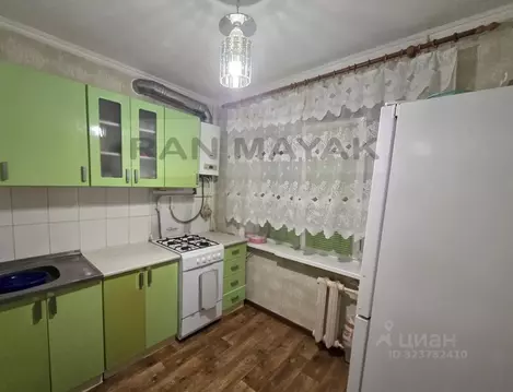 2-к кв. Адыгея, Майкоп Прямая ул., 2 (47.1 м)