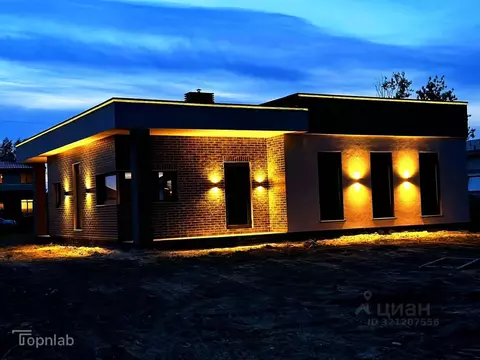 Дом в Калининградская область, Гурьевский муниципальный округ, пос. ...