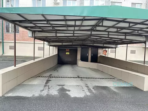 Гараж в Северная Осетия, Владикавказ ул. Шамиля Джикаева, 2А (15 м)