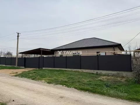 Дом в Крым, Симферопольский район, с. Родниково ул. Авдет, 32 (120 м)