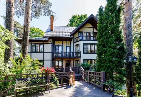 Дом в Московская область, Одинцово пос. Баковка,  (459 м)