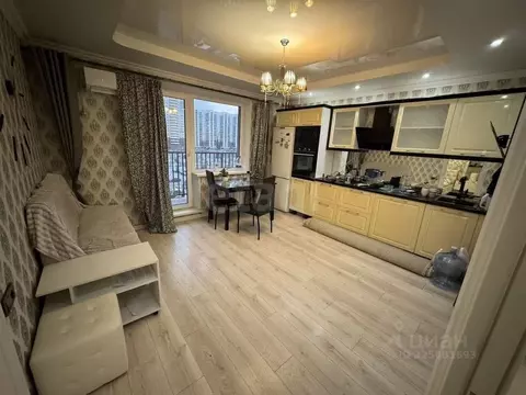 Студия Челябинская область, Челябинск ул. Братьев Кашириных, 131а ...