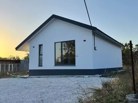 Дом в Крым, Симферопольский район, с. Трудовое ул. Зеленая (84 м)