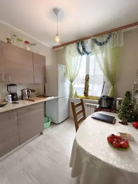 2-к кв. Самарская область, Тольятти Революционная ул., 10 (43.0 м)