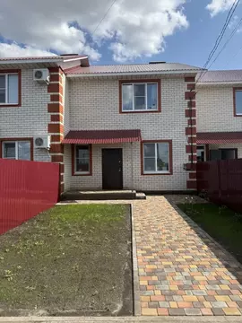 Таунхаус в Тамбовская область, пос. Первомайский, Майский мкр ул. ...