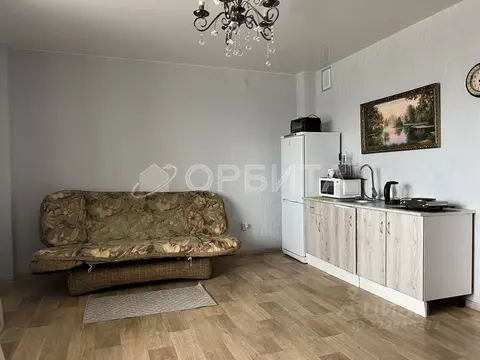 Студия Тюменская область, Тюмень Кремлевская ул., 112к1 (29.0 м)