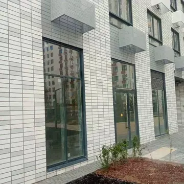 Торговая площадь в Москва Кольская ул., 8к1 (233 м)