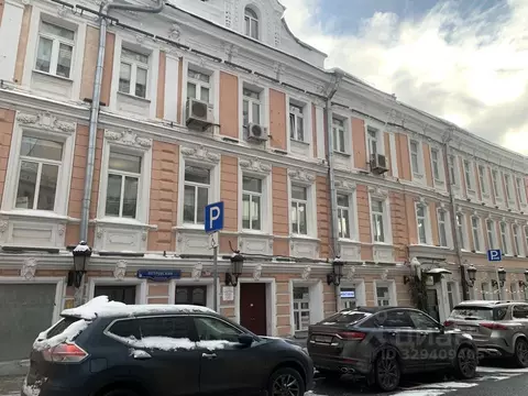 Офис в Москва ул. Петровка, 23/10С5 (125 м)