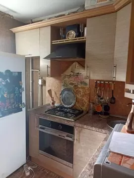 3-к кв. Омская область, Омск Городок Нефтяников мкр, ул. Энтузиастов, ...