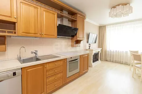 4-к кв. Тюменская область, Тюмень ул. Мельникайте, 127а (98.4 м)