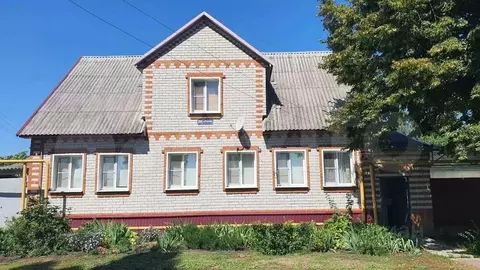 Коттедж в Воронежская область, Бобров ул. Гагарина, 296 (156 м)