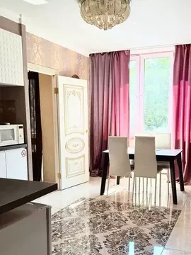 3-к кв. Башкортостан, Уфа Коммунистическая ул., 109 (72.0 м)