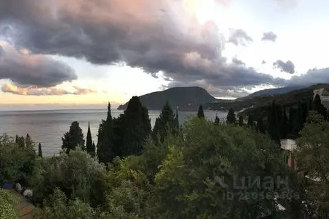 Дом в Крым, Алушта муниципальный округ, пос. Утес ул. Гагариной, 8 ...