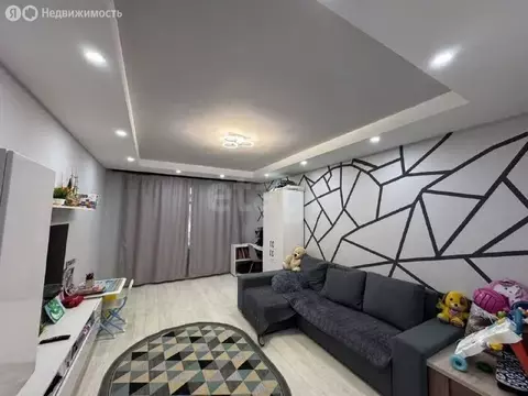 2-комнатная квартира: Златоуст, улица Металлургов, 1 (55.8 м)